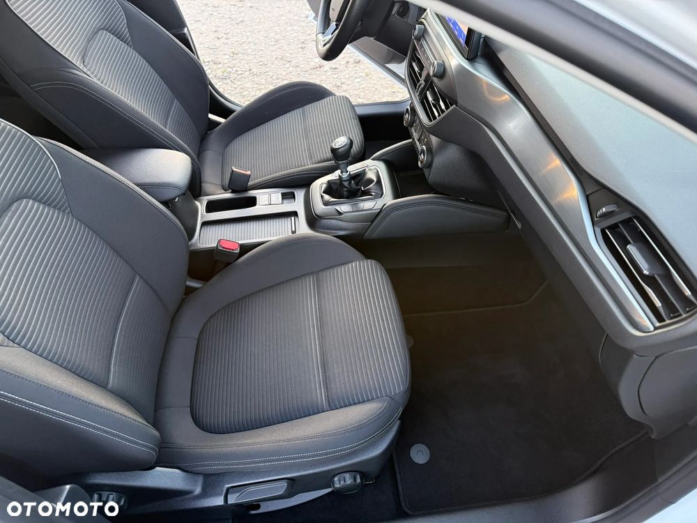Ford Focus 1.5 EcoBlue STart-Stopp-System TITANIUM - 27