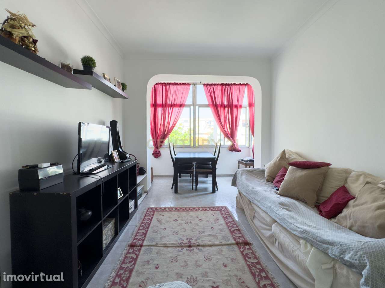 Apartamento T2 em Amora - Seixal - Grande imagem: 2/19