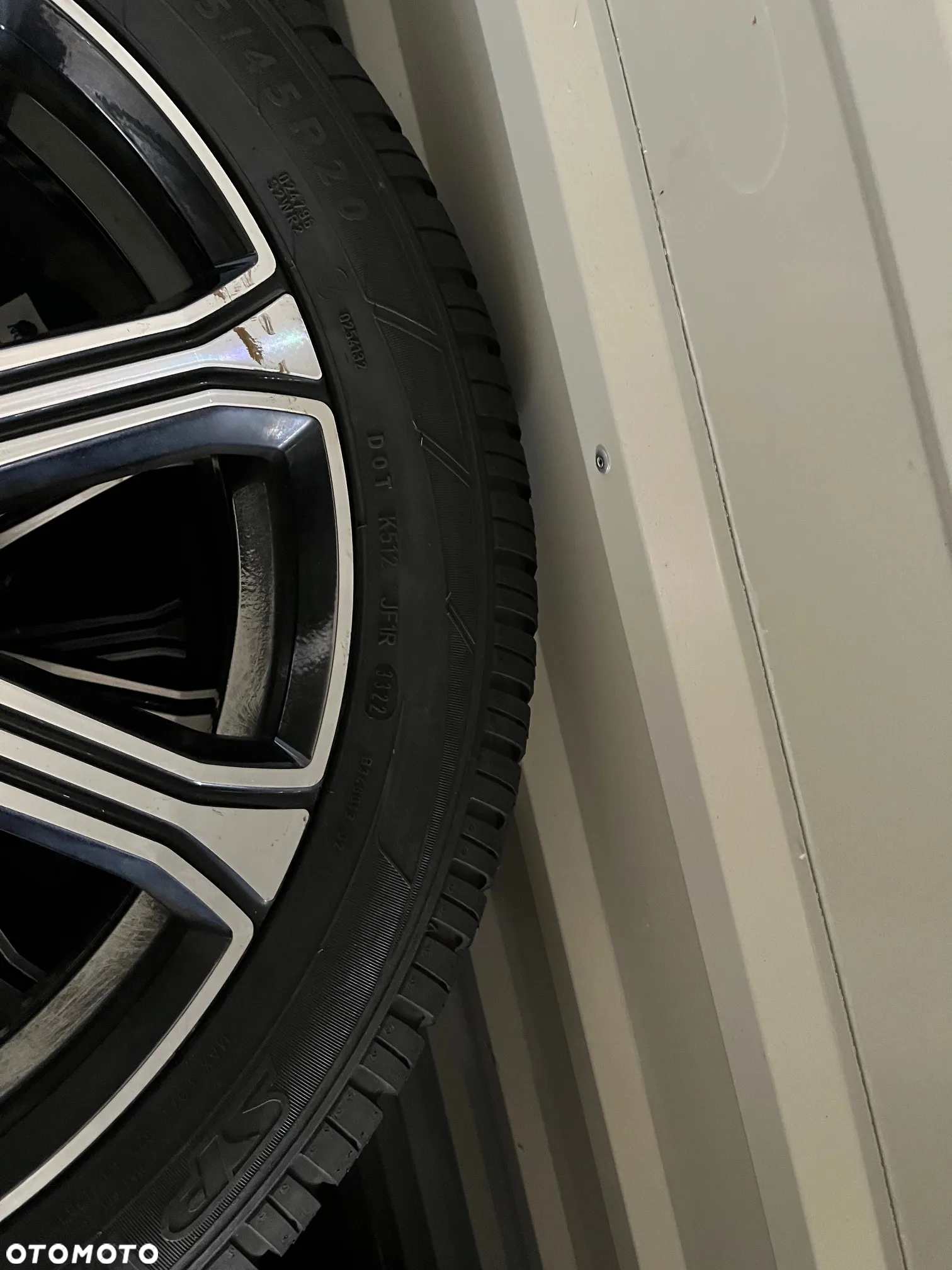 Koła Volvo XC60 255/45 R20 - 8