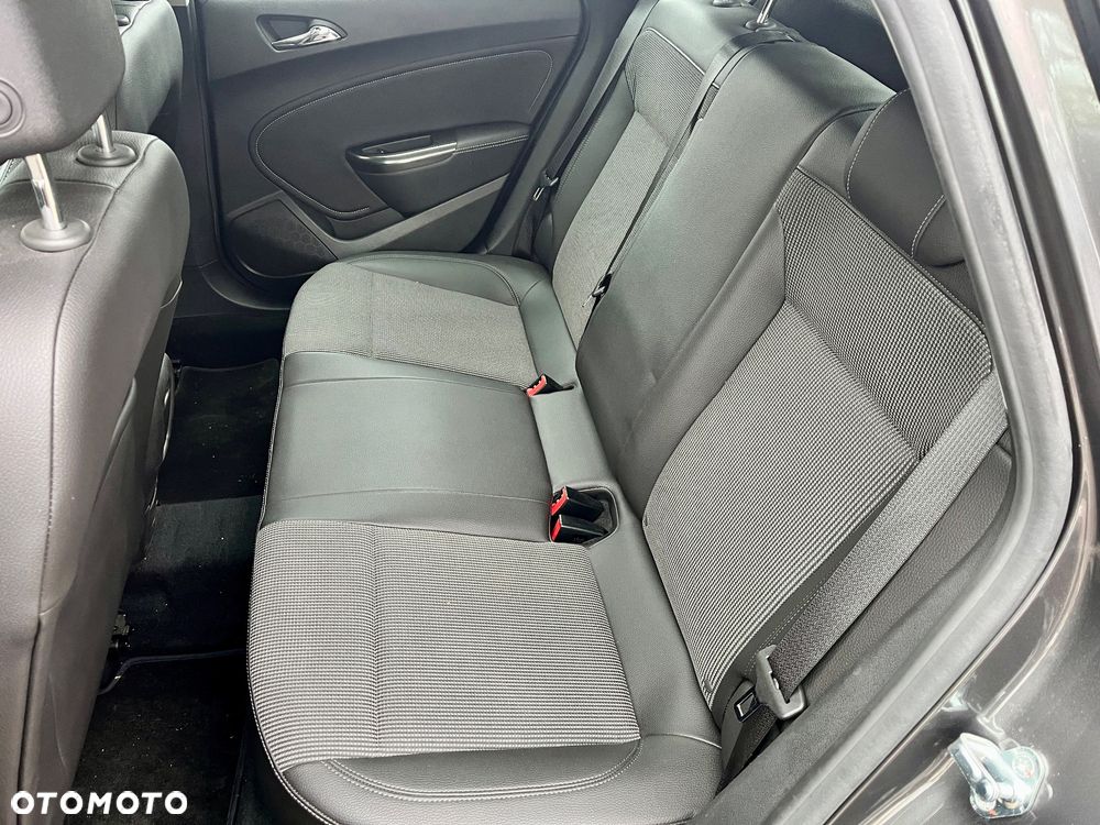 Opel Astra 1.4 Turbo Cosmo - 13