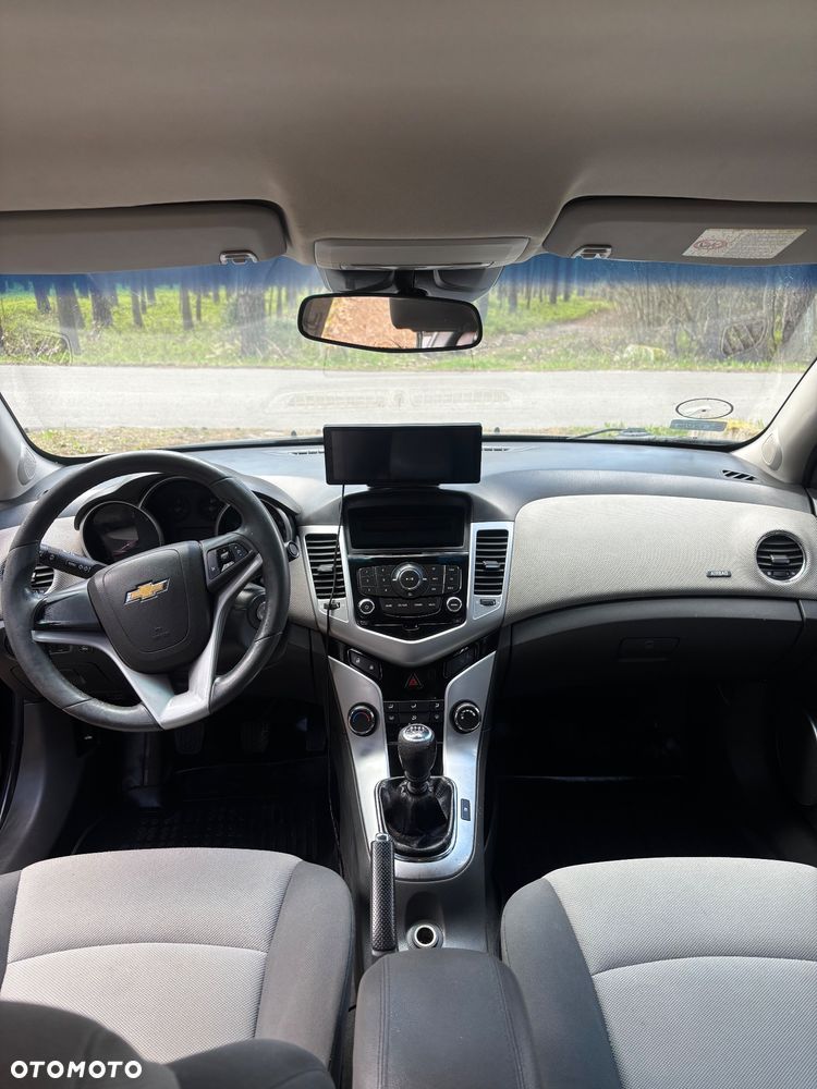 Chevrolet Cruze 1.6 Base - 7