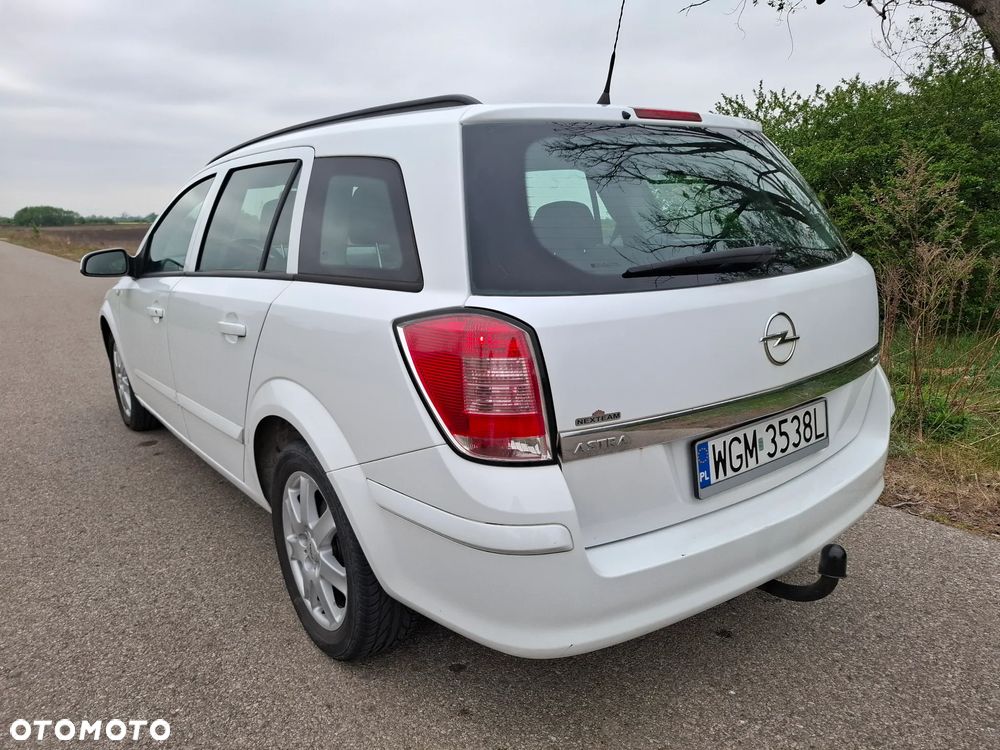 Opel Astra 1.3 CDTI - 4