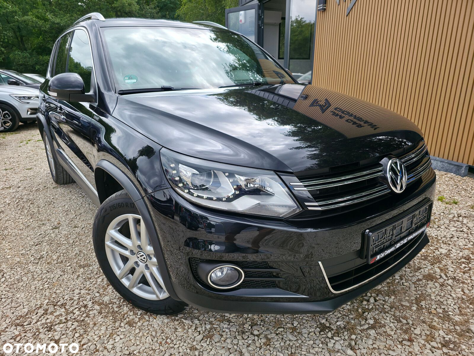 Volkswagen Tiguan - 2