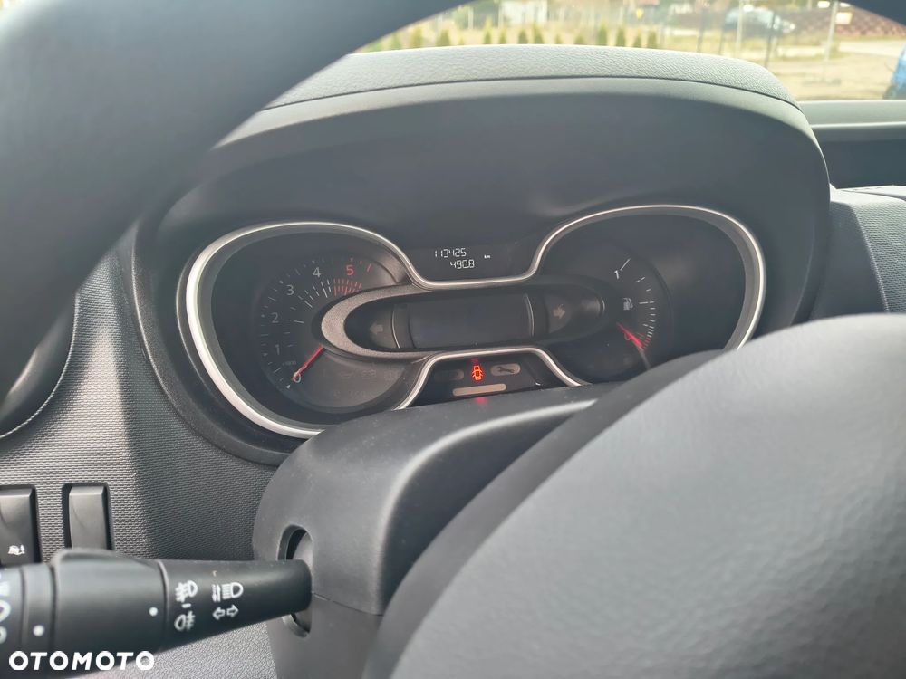 Renault Trafic 2,0dci LONG - 11