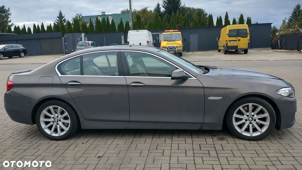 BMW Seria 5 530d xDrive Luxury Line - 12