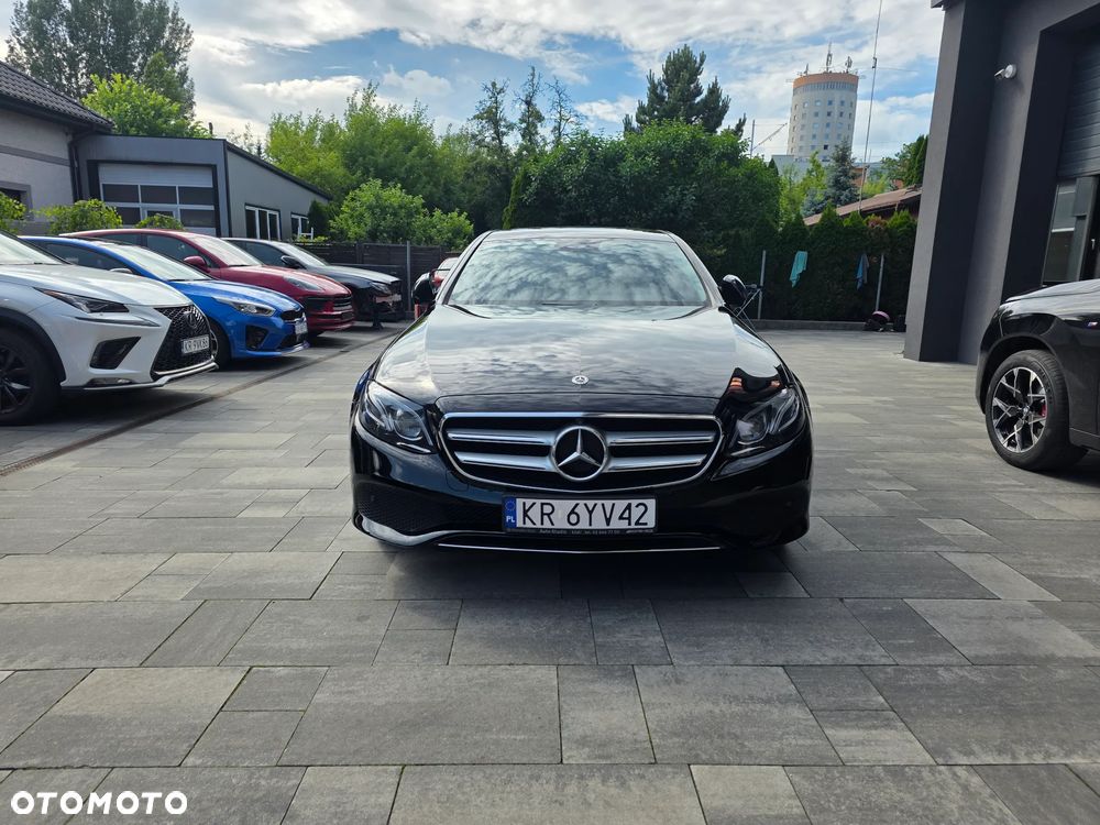 Mercedes-Benz Klasa E 220 d Business Edition 9G-TRONIC - 19