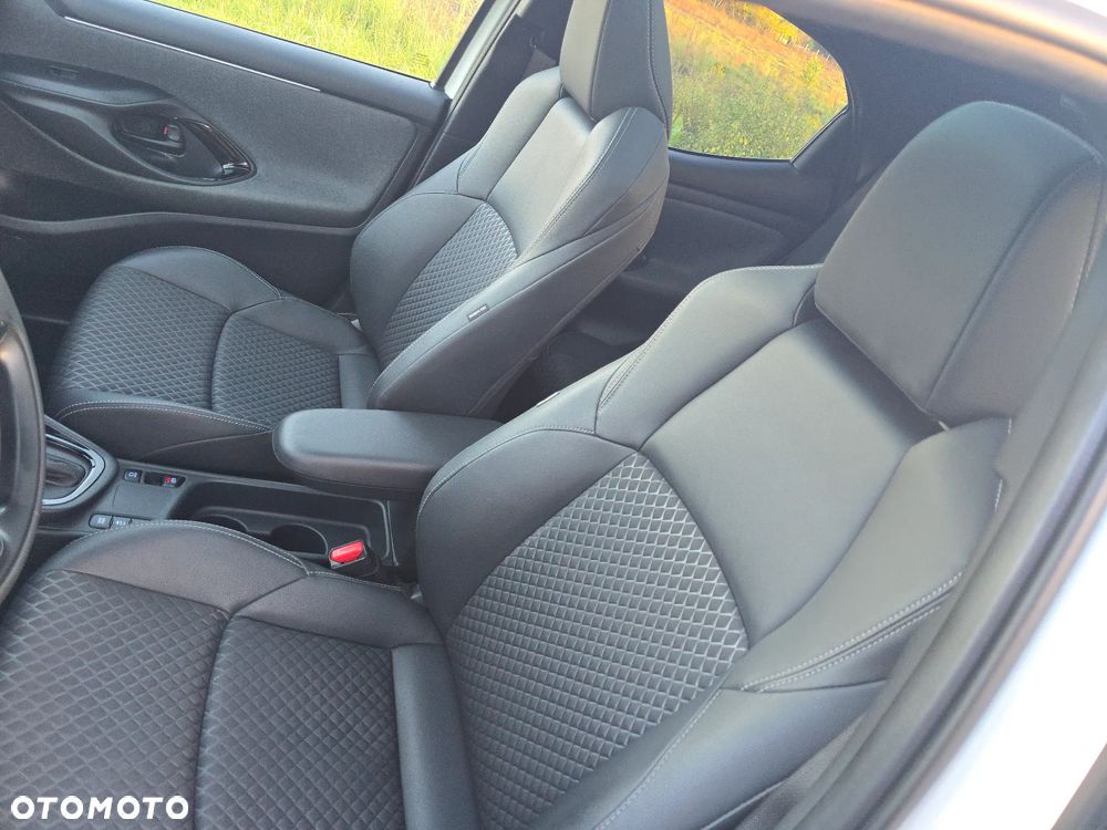 Toyota Yaris Hybrid 1.5 Executive - 19