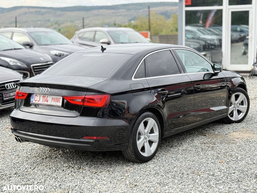Audi A3 2.0 35 TDI S tronic Sport - 4