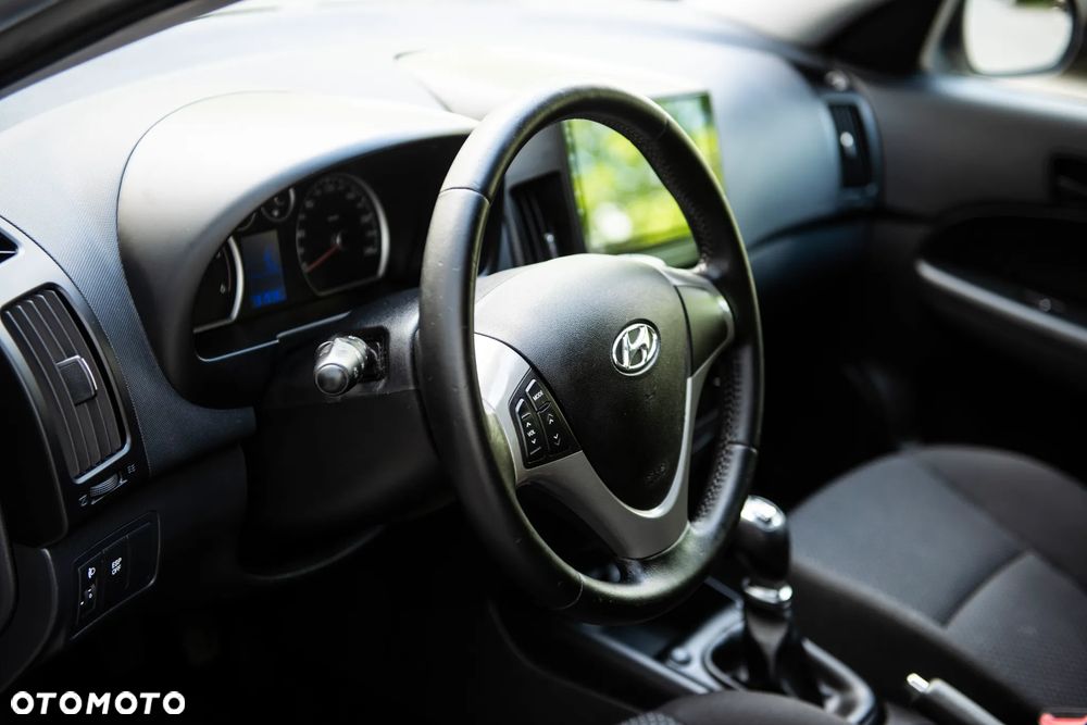 Hyundai i30 1.6 CRDi Premium - 10