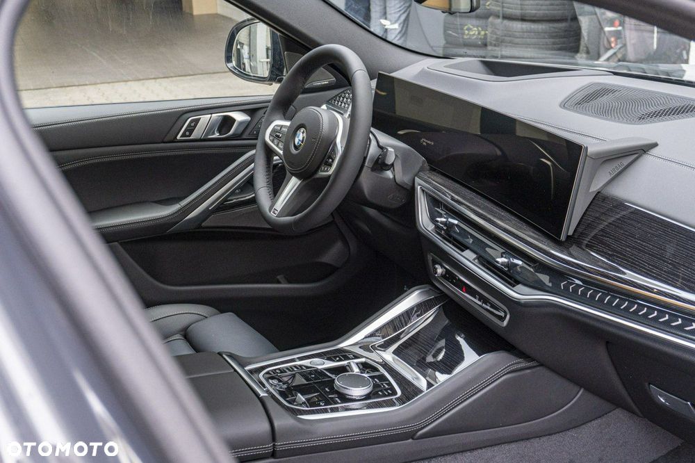 BMW X6 - 24