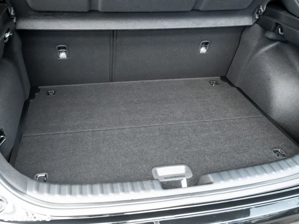 Kia XCeed 1.6 T-GDI Tribute DCT - 18