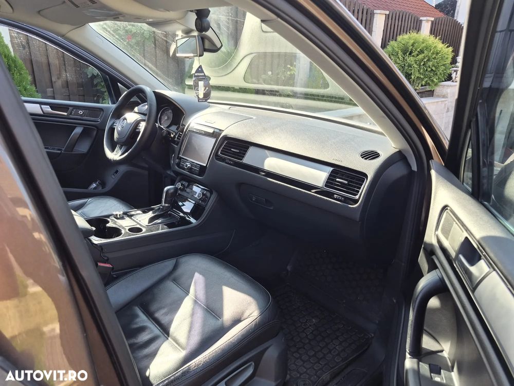 Volkswagen Touareg 3.0 V6 TDI BMT - 10