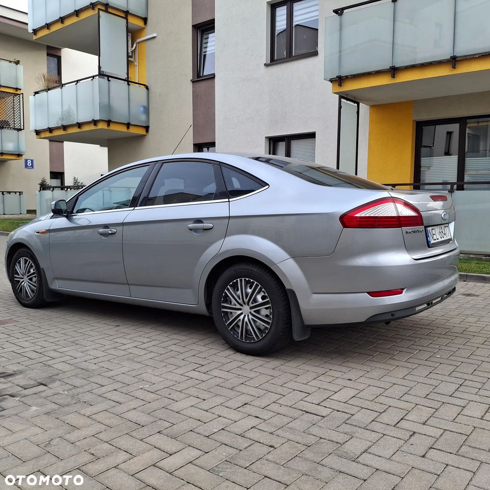 Ford Mondeo - 4