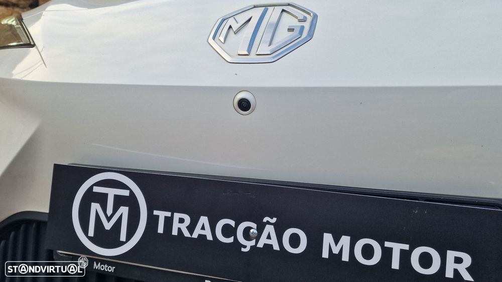 MG MG4 64 kWh Luxury - 10