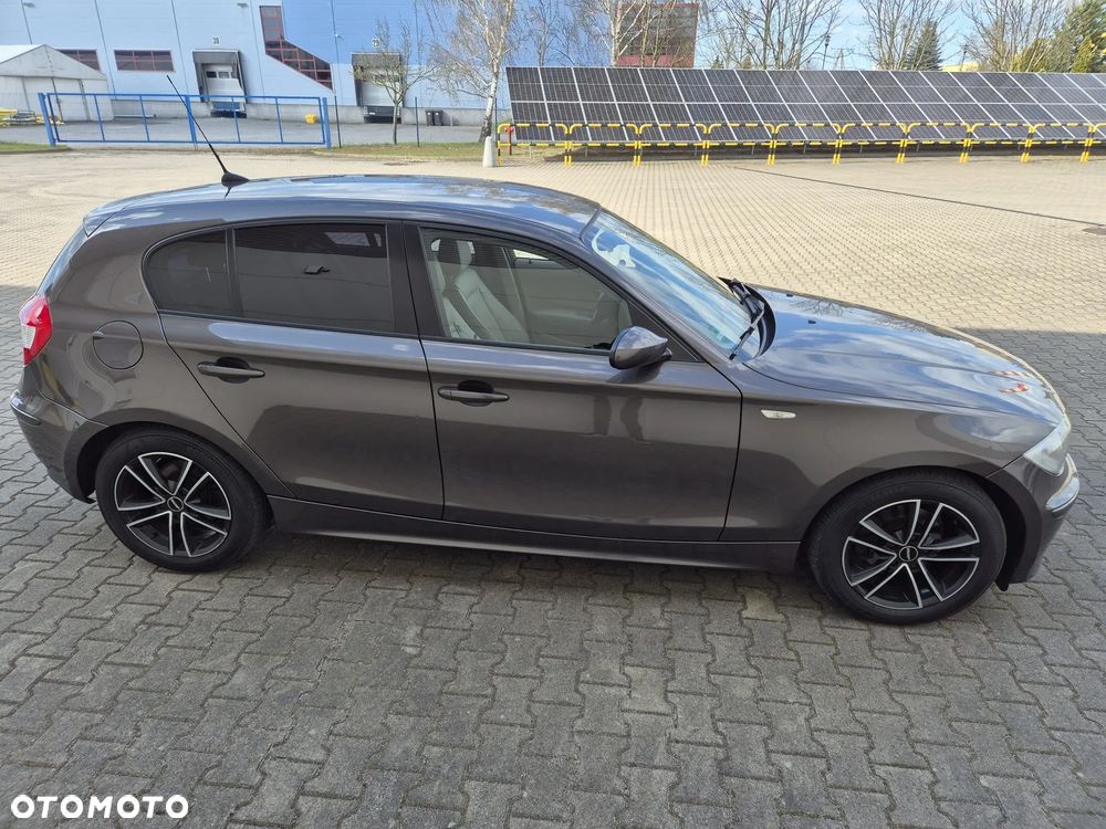 BMW Seria 1 116i - 17
