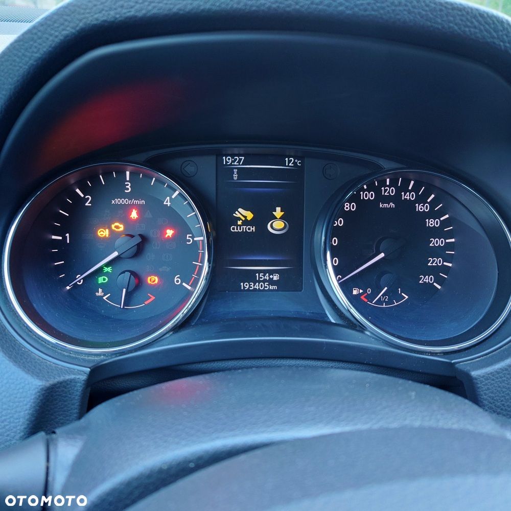 Nissan Qashqai 1.6 DCi N-Connecta - 13