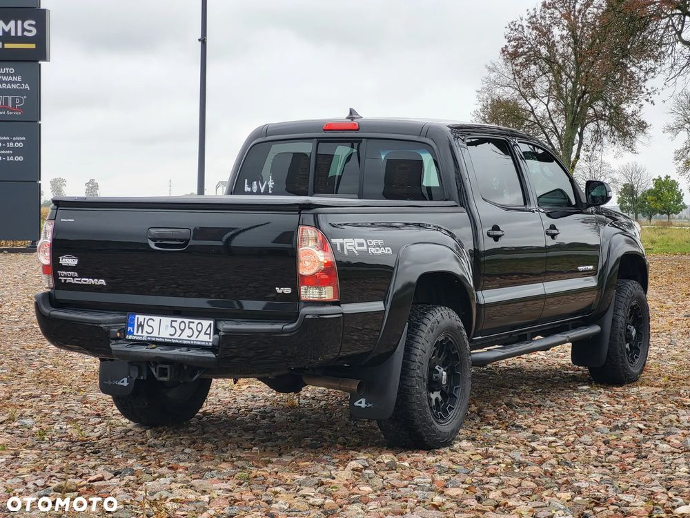 Toyota Tacoma - 7