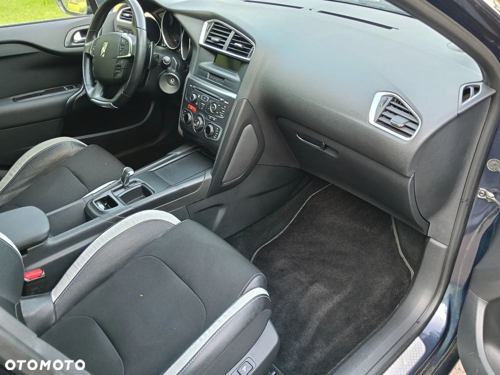 Citroën DS4 1.6 e-HDi SoChic MCP - 12