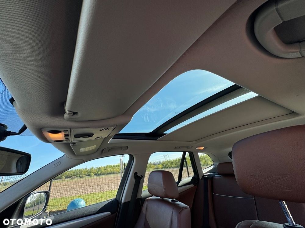 BMW X1 xDrive18d - 17