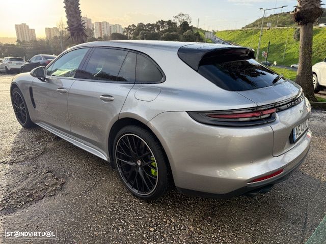 Porsche Panamera Sport Turismo - 1