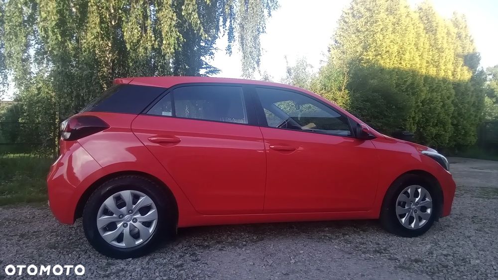 Hyundai i20 - 20
