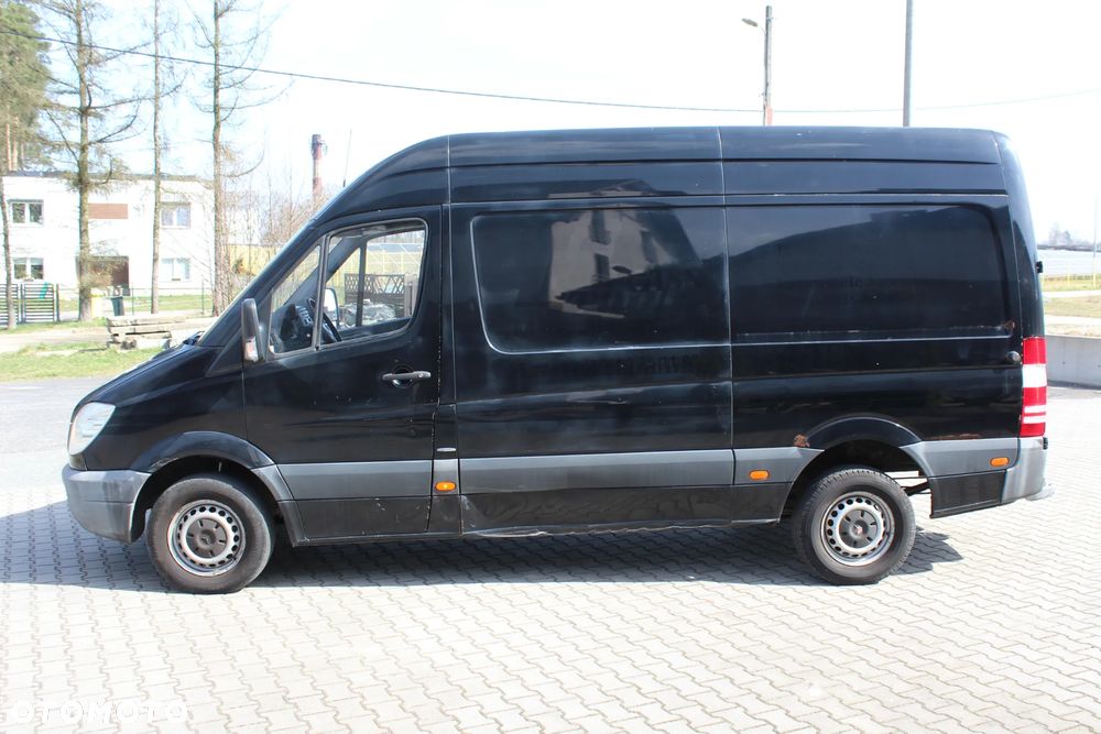 Mercedes-Benz Sprinter - 8