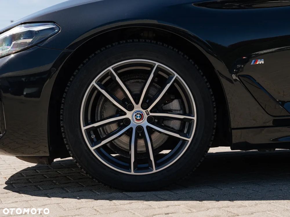 BMW Seria 5 520d xDrive mHEV M Sport sport - 4