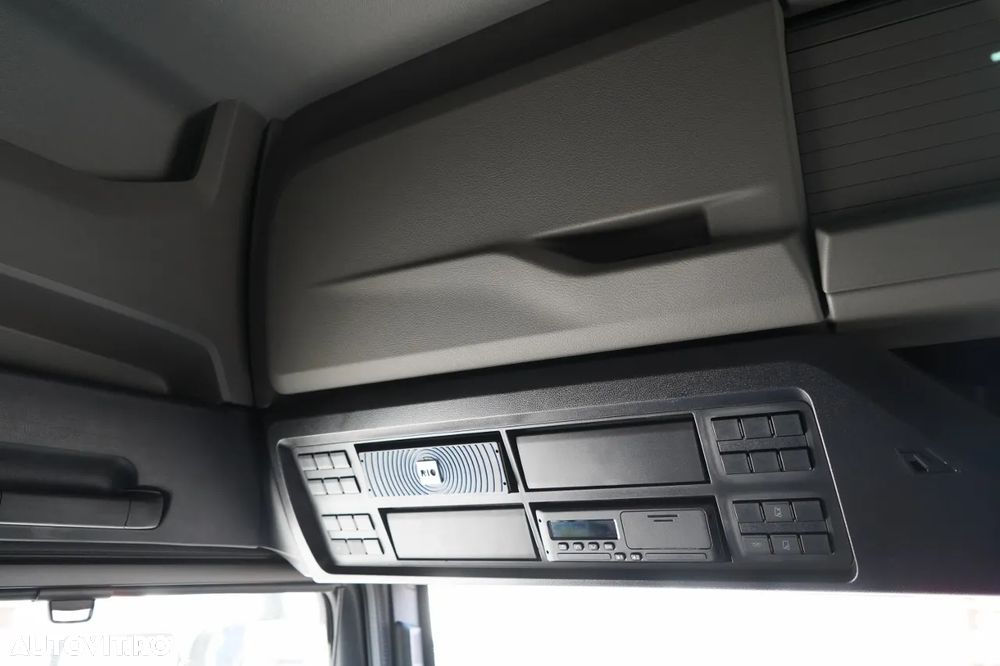 MAN TGX 26.520 / 6x2 / 9.3 M CORTINĂ / ACOPERIȘ RIDICABIL / AXĂ RIDICABILĂ / DIRECȚIE / NOU - 33