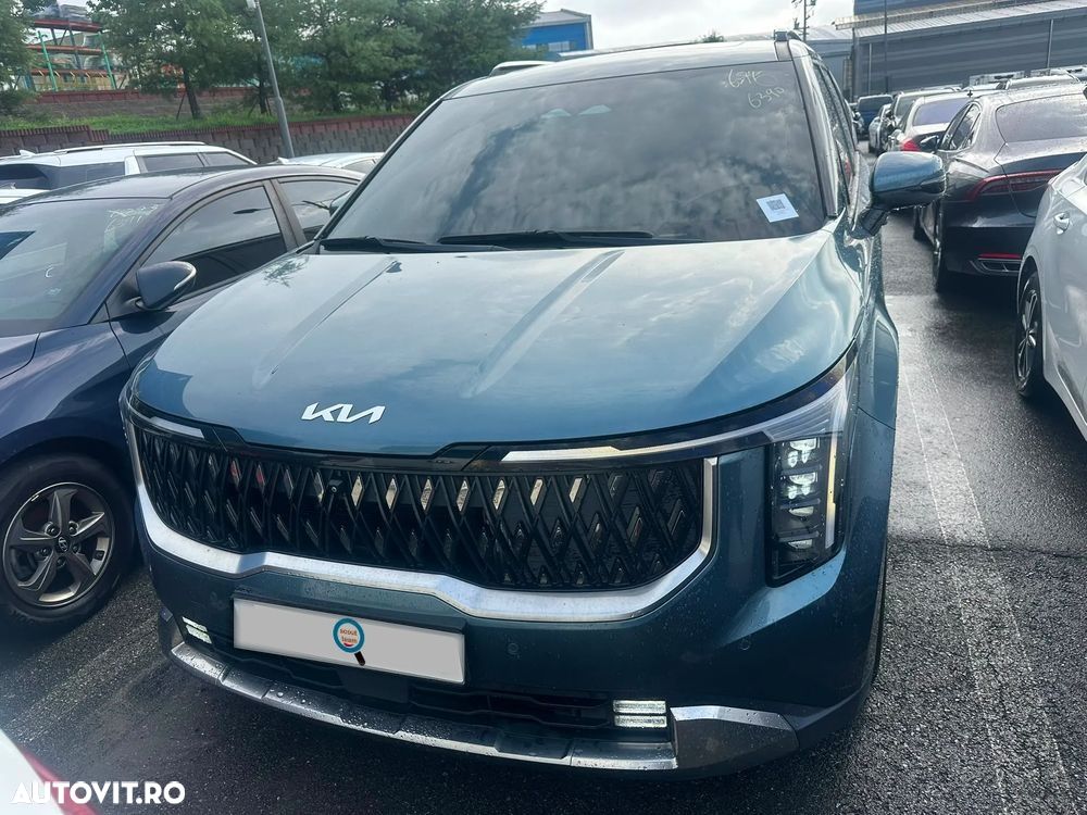 Kia Carnival - 3