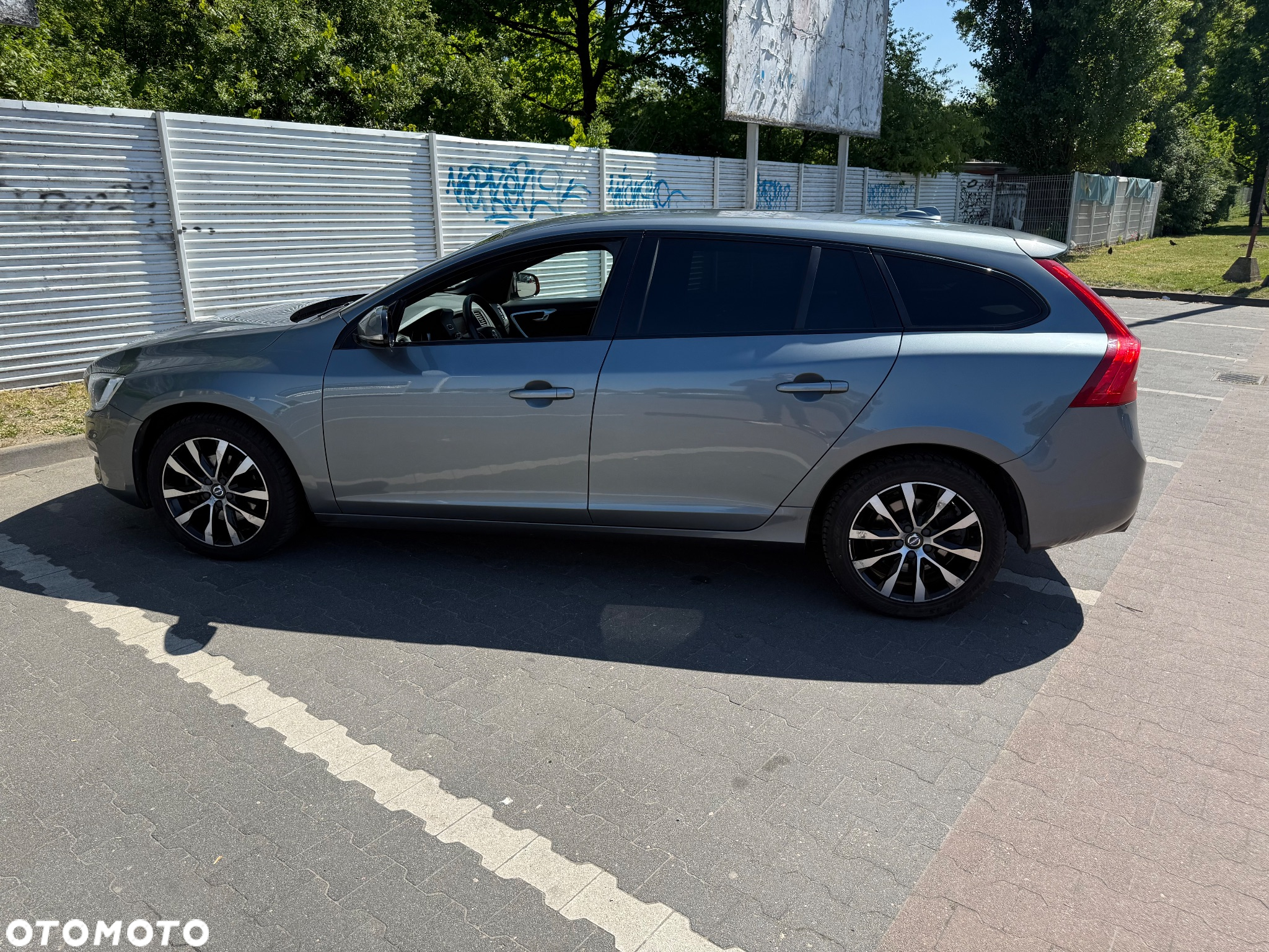 Volvo V60 D3 Drive-E Momentum - 9