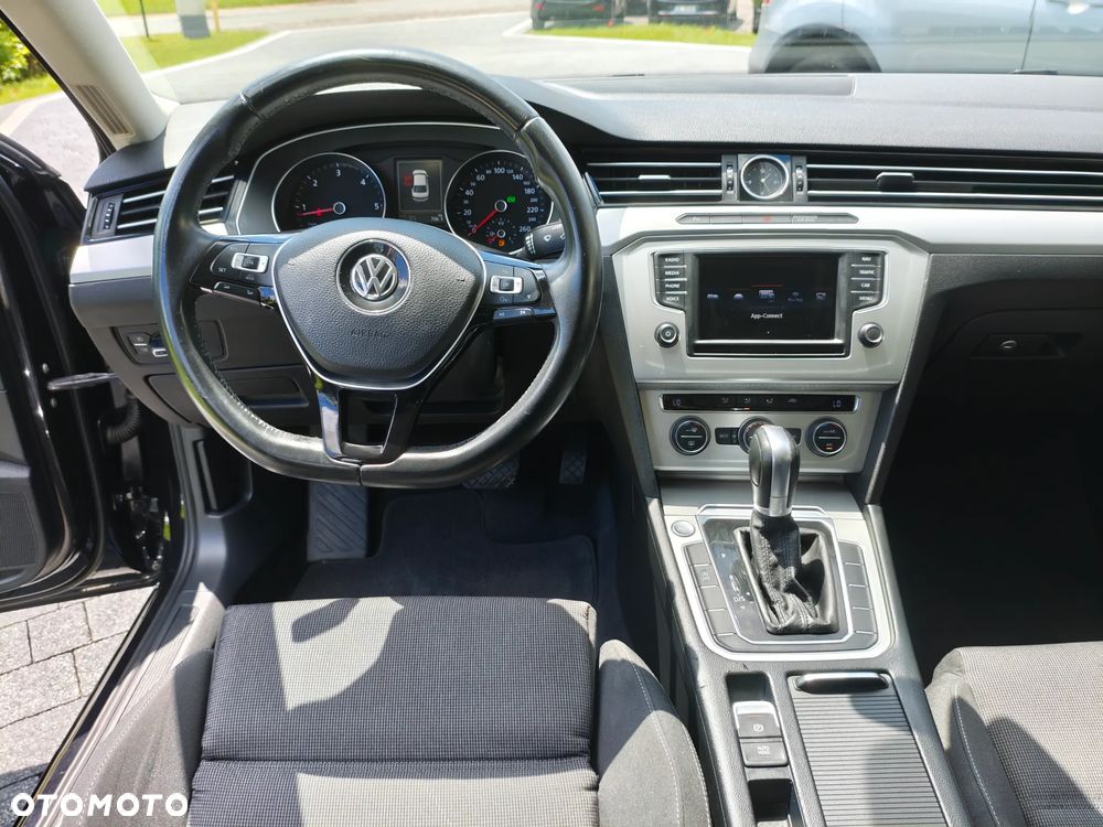 Volkswagen Passat 2.0 TDI BMT Highline DSG - 29