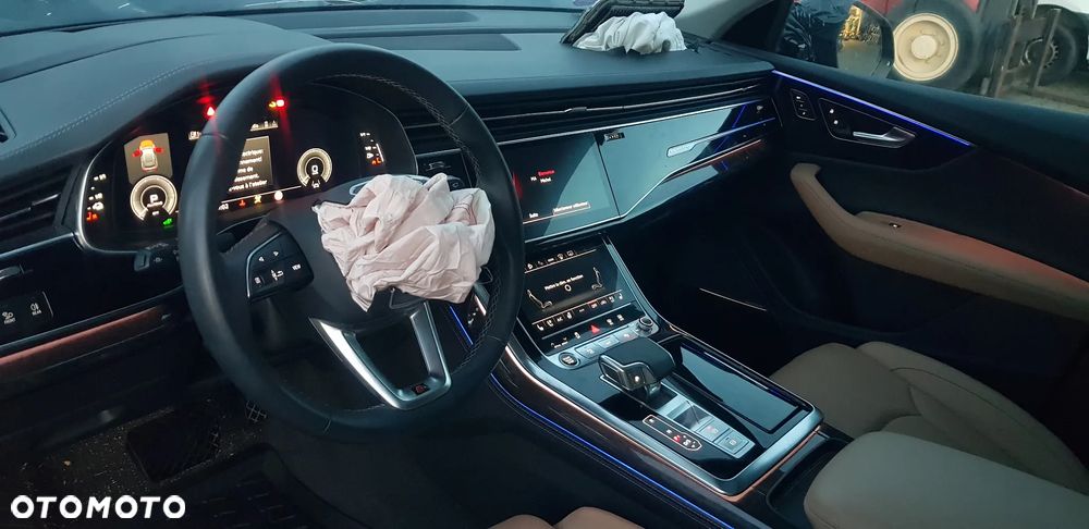 Audi Q8 SUV TFSI quattro 250 kW tiptronic S line business - 37