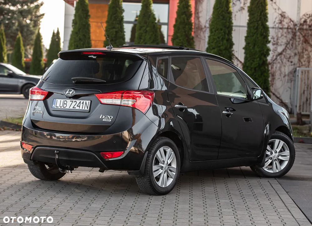 Hyundai ix20 1.6 CRDi blue YES Gold - 12