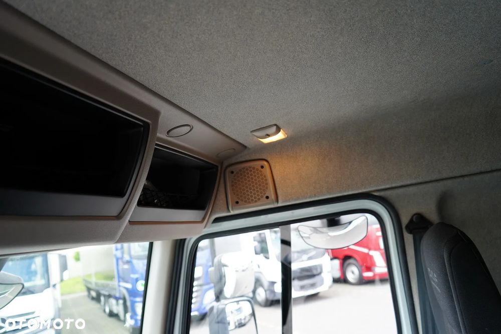 DAF / LF / 260 / EURO 6 / ACC / IZOTERMA + WINDA / 18 PALET / ŁAD. 7 700 KG - 23