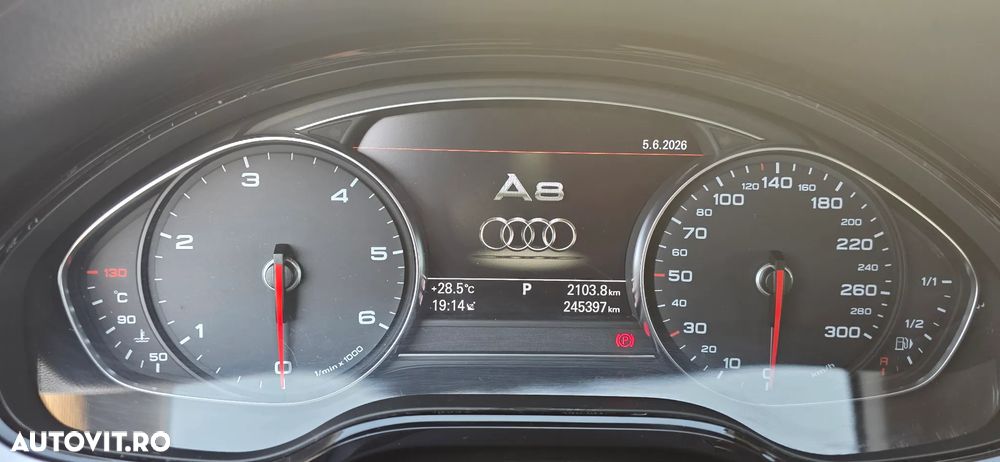 Audi A8 - 23