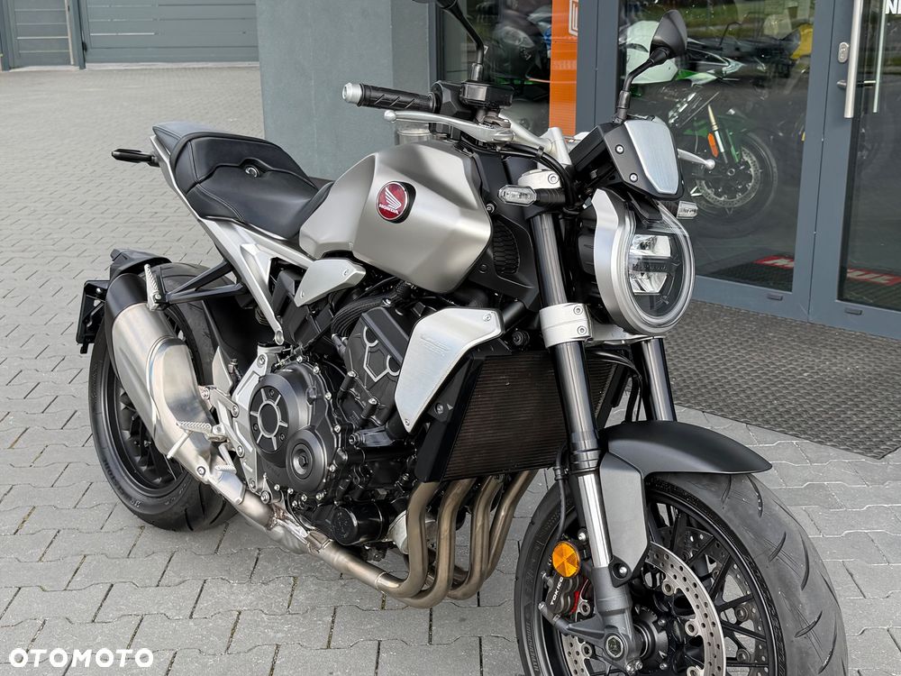 Honda CB - 22