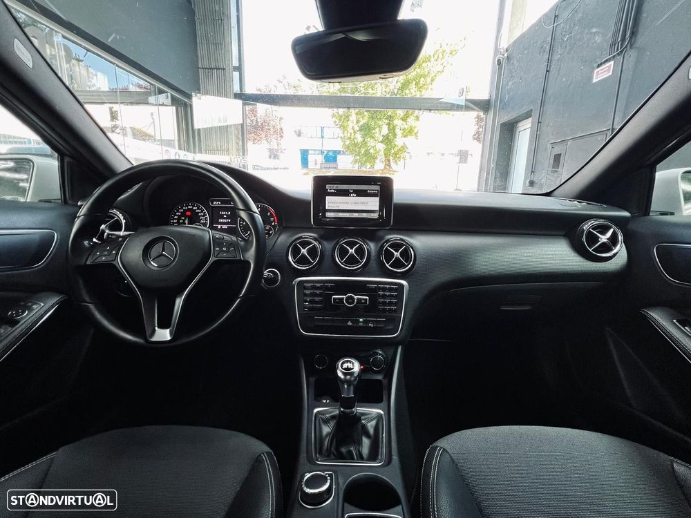 Mercedes-Benz A 180 d Urban - 21