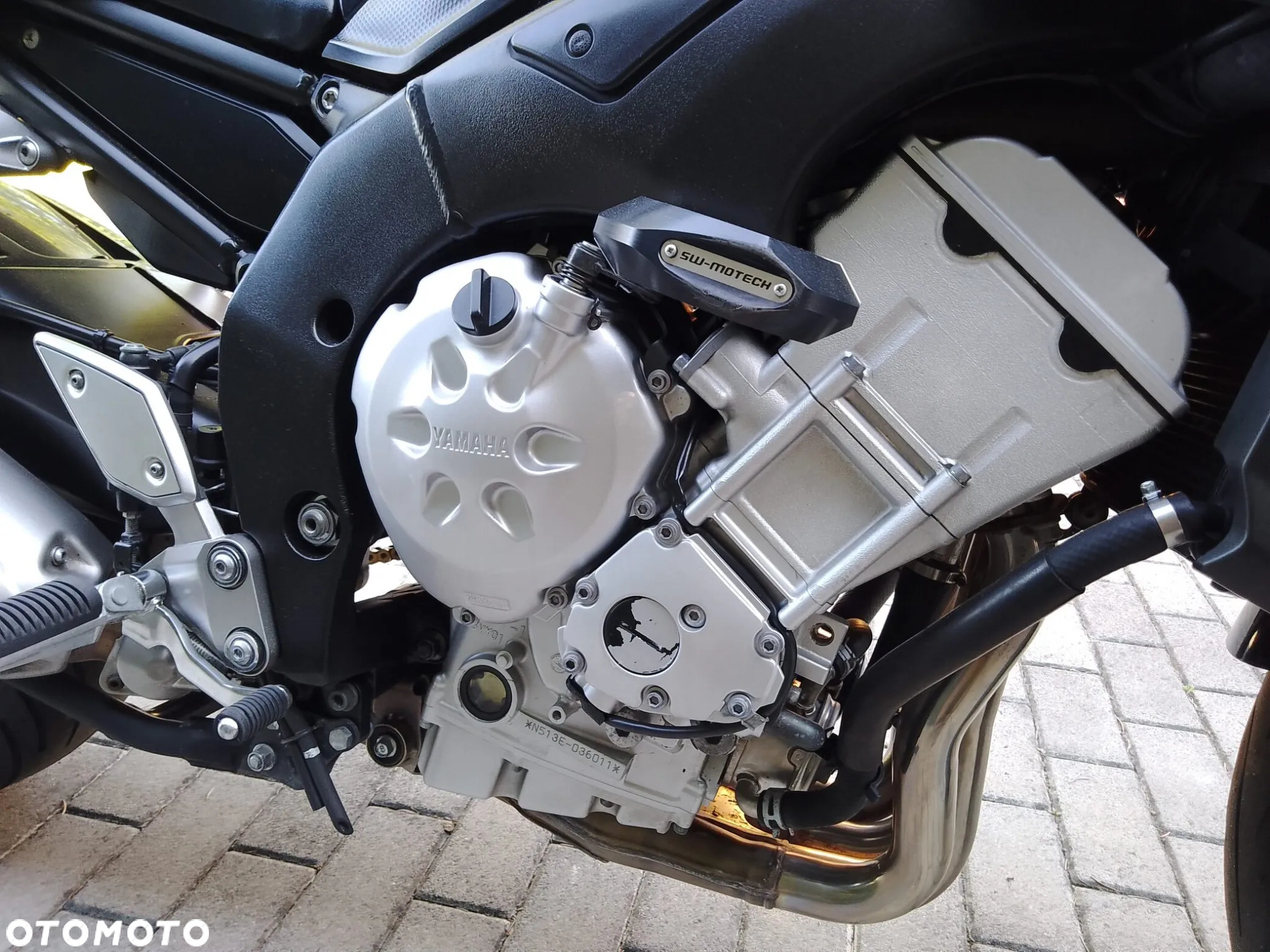 Yamaha FZ - 12