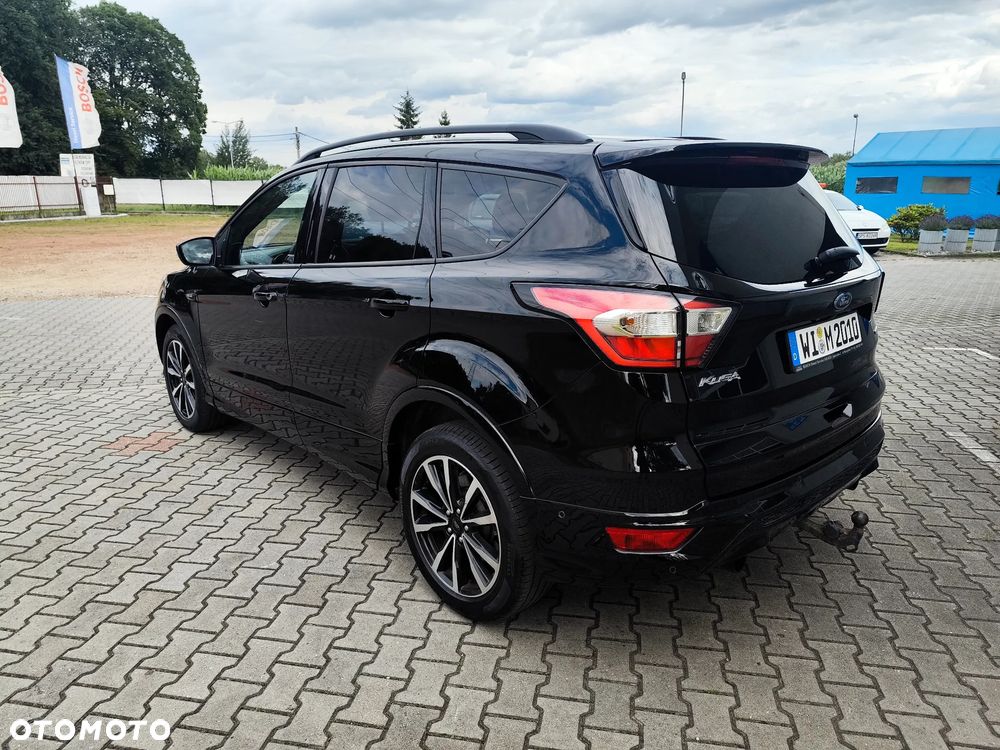Ford Kuga 1.5 EcoBoost 2x4 ST-Line - 4