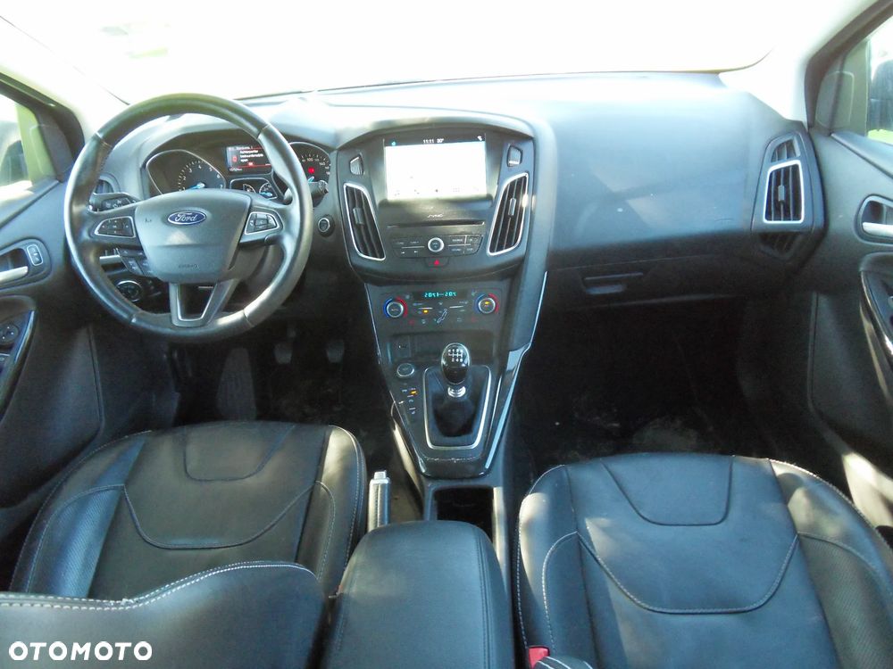 Ford Focus 1.0 EcoBoost STart-Stopp-System TITANIUM - 16