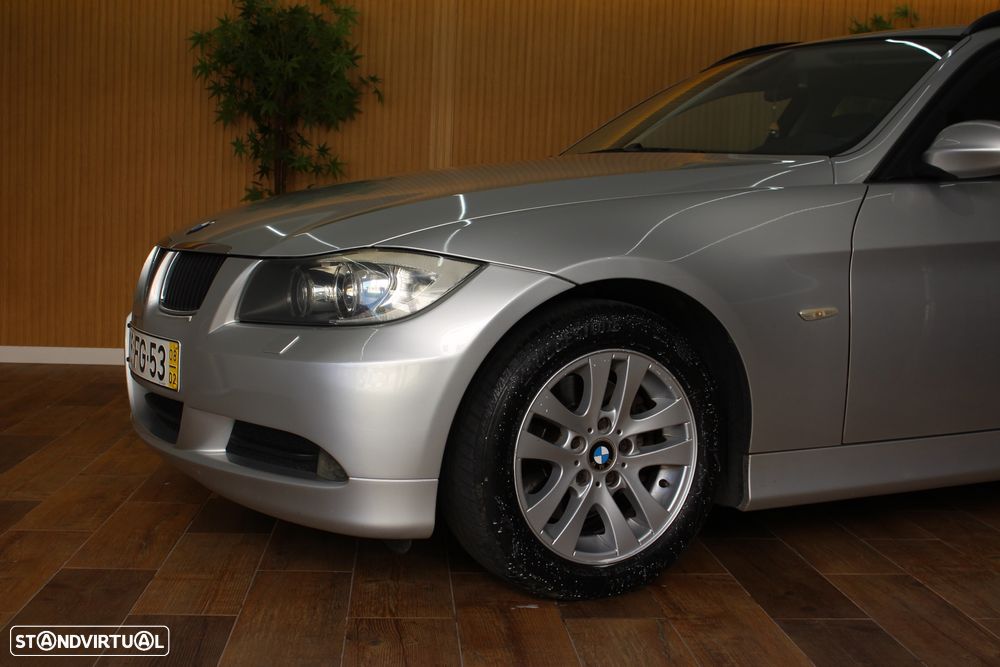 BMW 320 d Dynamic - 4
