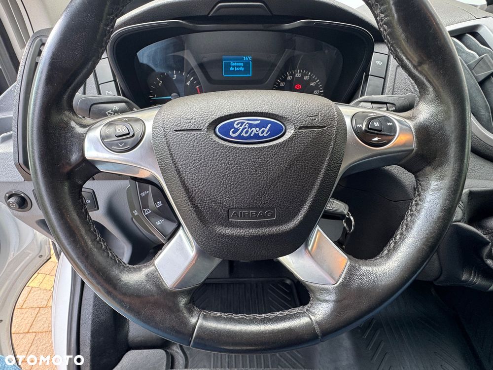 Ford Transit - 31