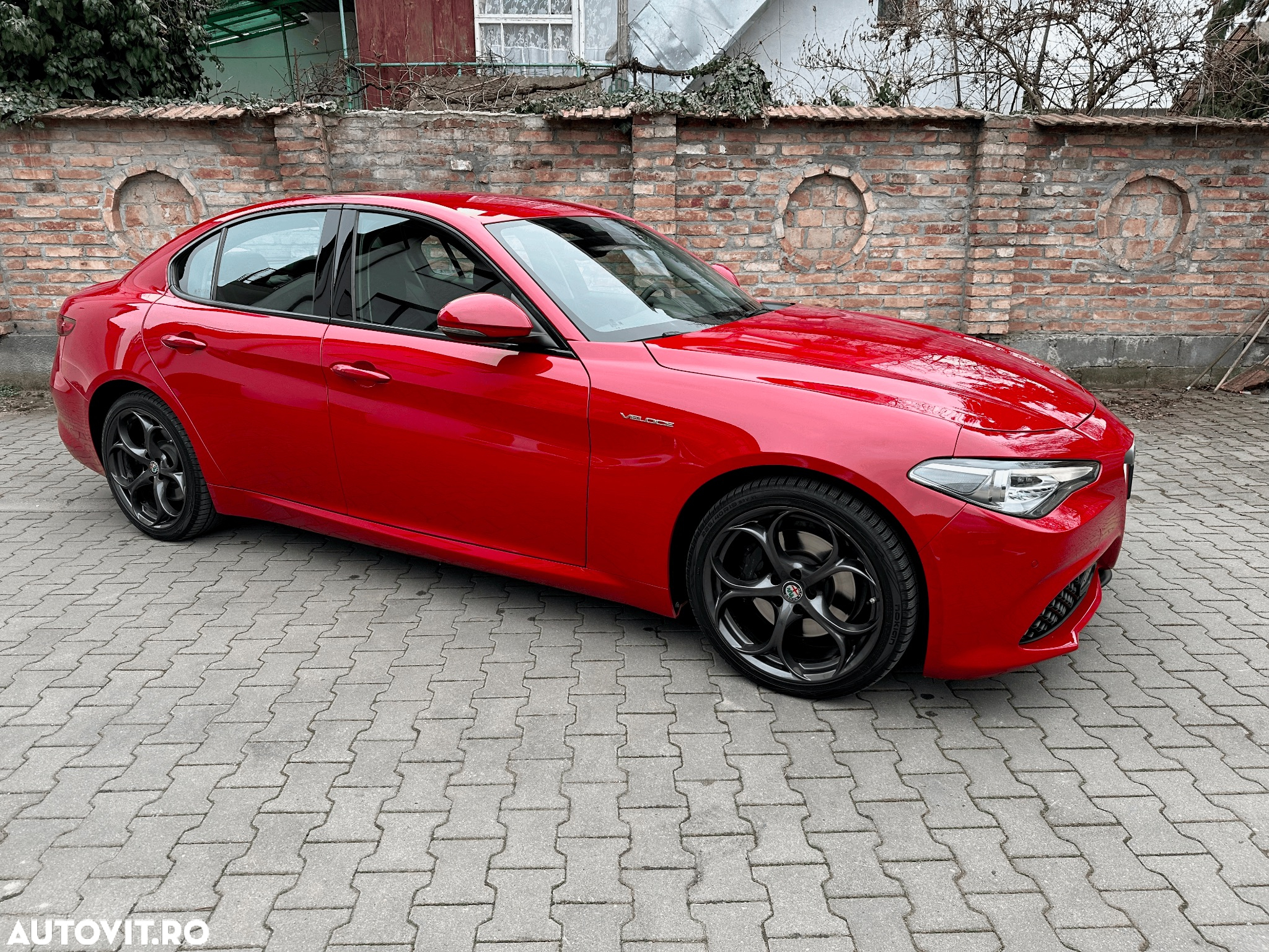 Alfa Romeo Giulia 2.0 Turbo AWD AT8 Veloce - 2