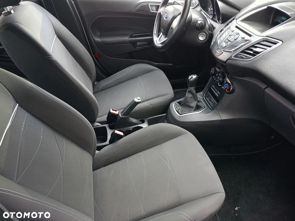 Ford Fiesta 1.25 Ambiente - 28
