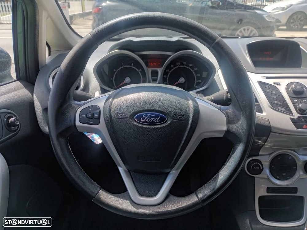 Ford Fiesta 1.25 Titanium - 11