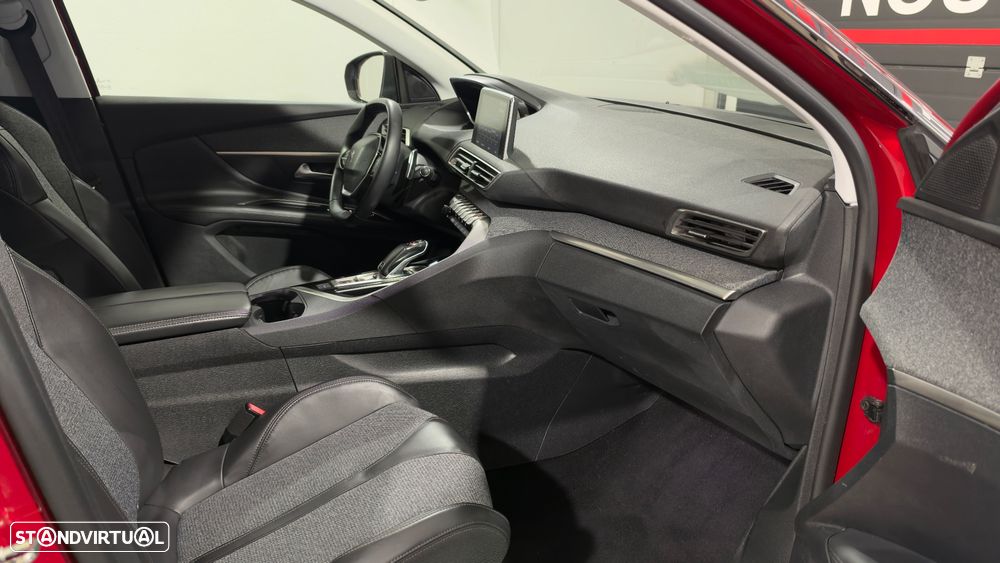 Peugeot 3008 PureTech 130 Stop & Start GPF EAT8 Allure - 14