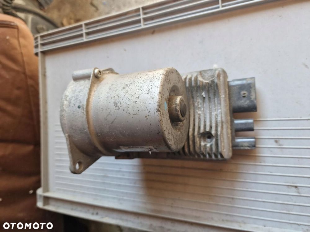 MERCEDES W246 W176 SILNIK KOLUMNY KIEROWNICZEJ MAGLOWNICY 6700002833 - 2