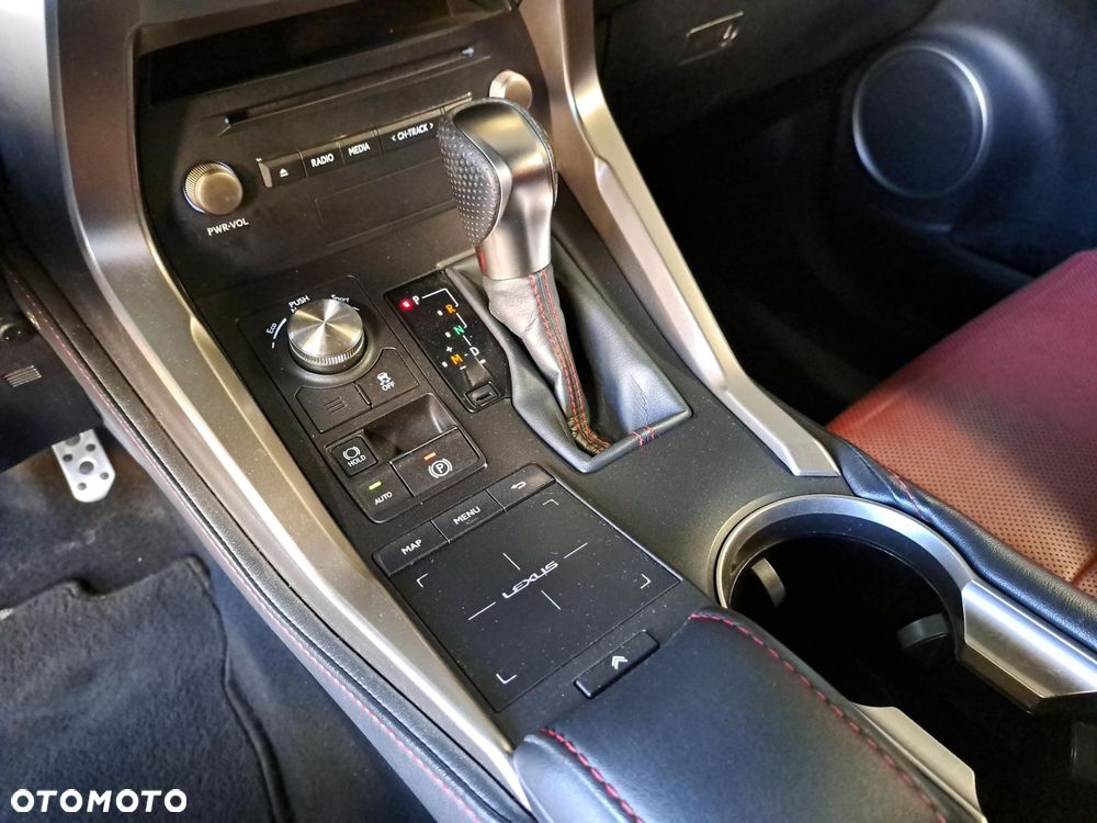 Lexus NX 300 F Sport AWD - 26