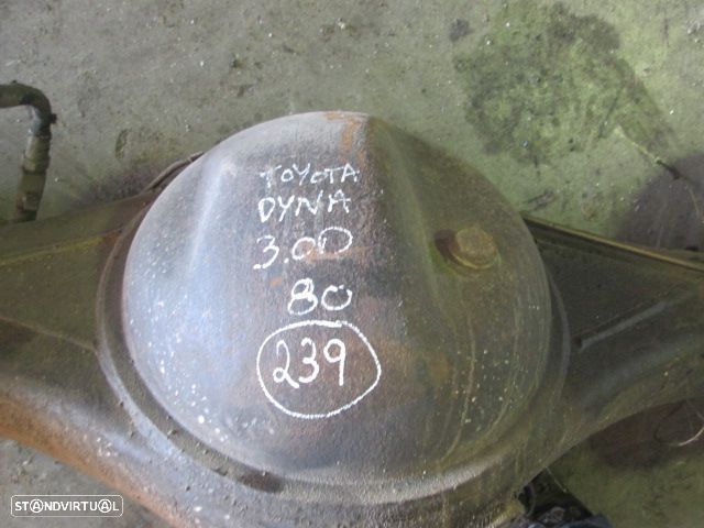 Eixo EIX239 TOYOTA DYNA 1980 3.0 D TRAS CUBOS COMPLETO - 1