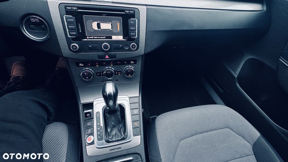 Volkswagen Passat 2.0 TDI 4Mot Highline DSG - 4